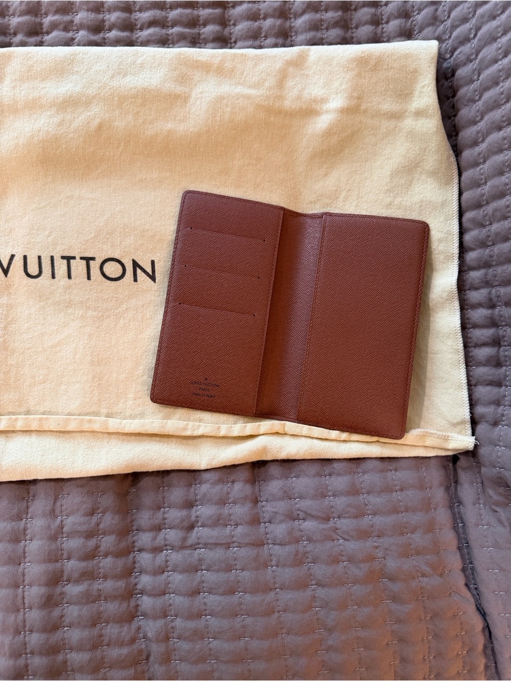 Authentic Louis Vuitton Slim Monogram Wallet/Checkbook Cover/Passport Holder - Picture 3 of 6